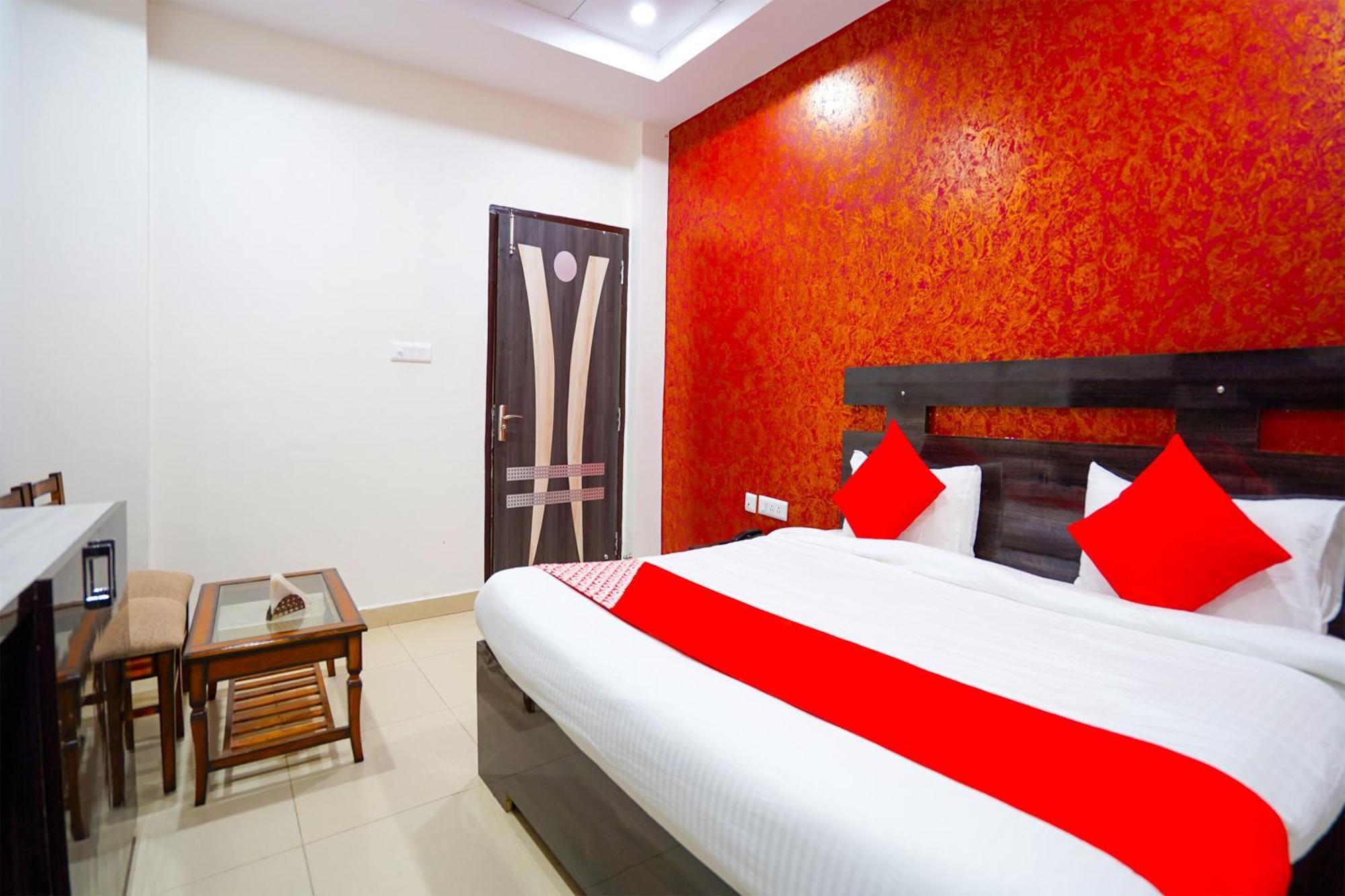 Hotel O H D Hotel Bhiwadi Extérieur photo